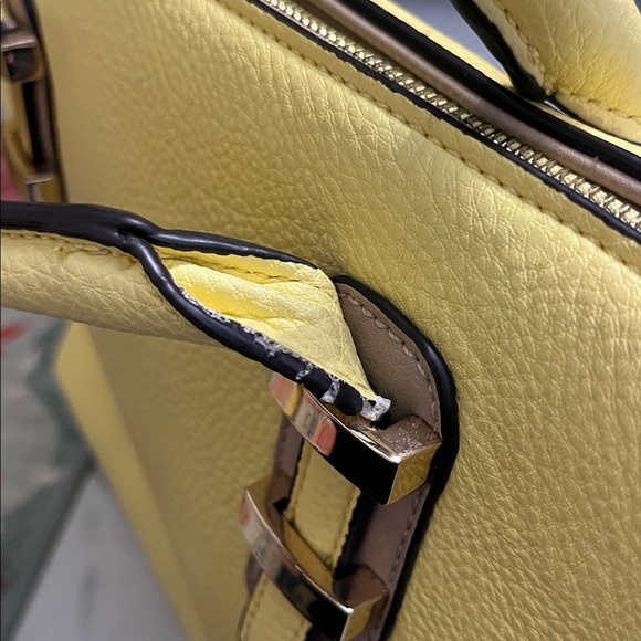 Large Yellow Handbag - Picture 11 of 15